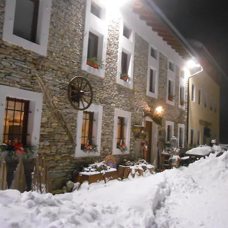 Agriturismo La Casa Nei Boschi Colderu Exterior foto