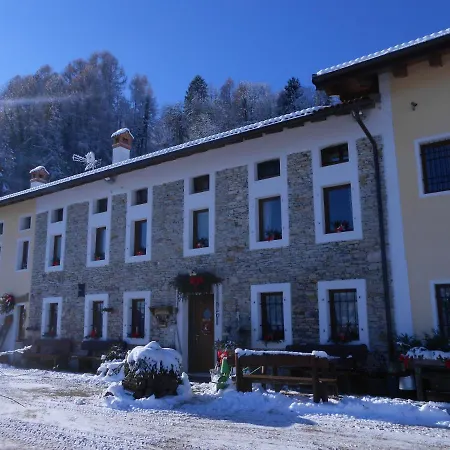 Agriturismo La Casa Nei Boschi Colderu Exterior foto