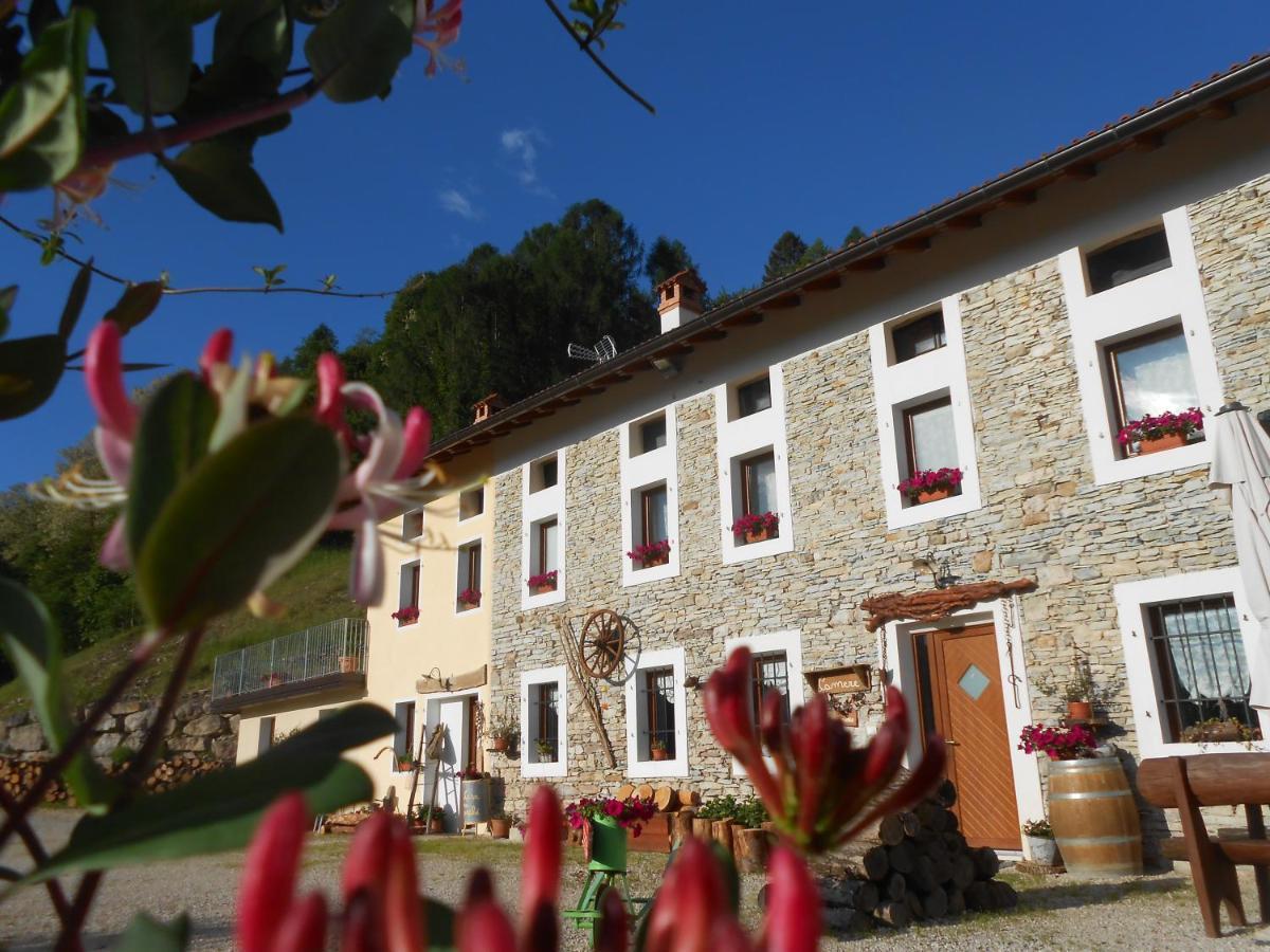 La Casa Nei Boschi Farm stay Colderu